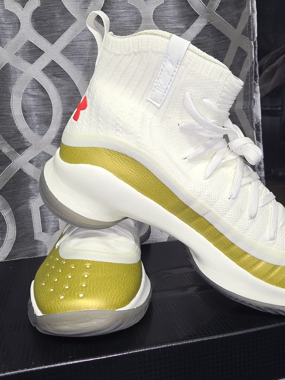 Curry 4 Retro - Picture 8 of 16